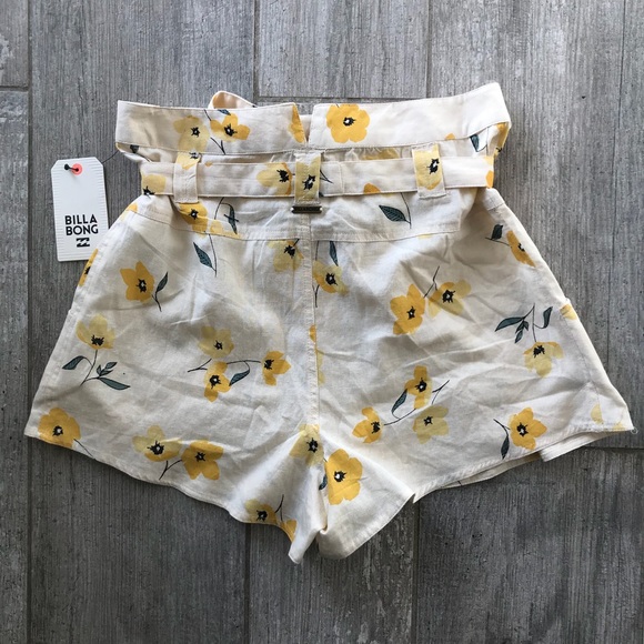 🔥🔥BILLABONG - HIGH RISE DAY SHORTS🔥🔥 - Picture 5 of 6